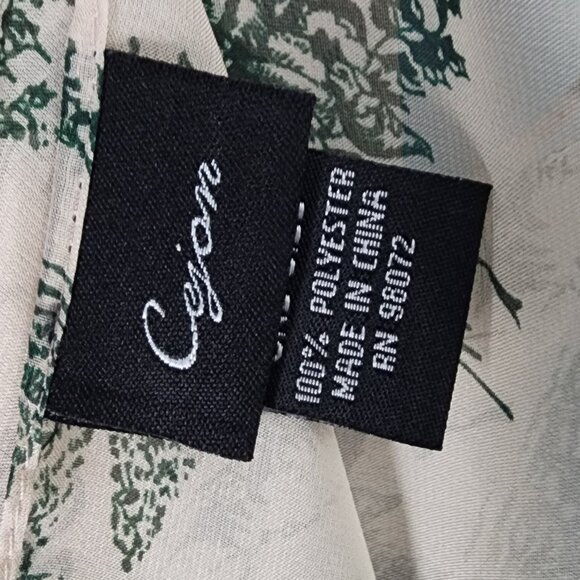 Cejon Lightweight Christmas Scarf - Small Size - Picture 9 of 10